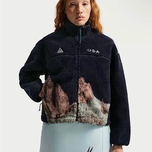 Nike ACG USA Women’s Therma-FIT ADV Fleece Jacket Size L (HQ6013-451)